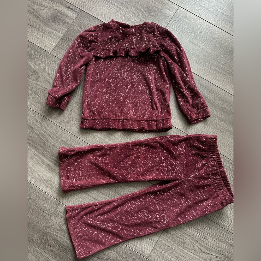 GIRL 3T  Burgundy Set 🧶🧶 USED